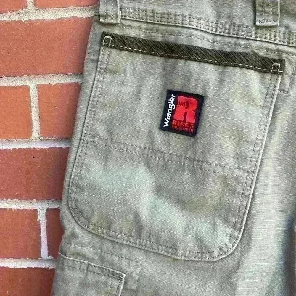 Wrangler Riggs workwear pants size 42 - Picture 6 of 13